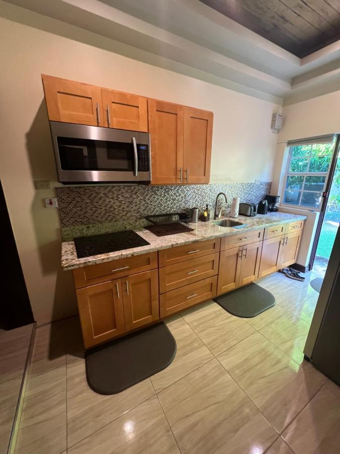 Kingston Oasis One Bedroom Exterior foto